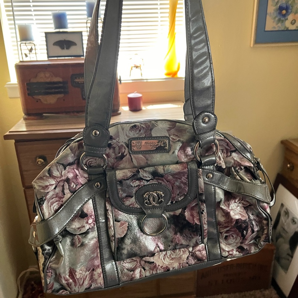 Sharif Gray Floral Shoulder Bag with Structured Design